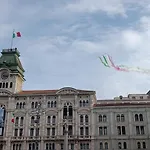 Vista Mozzafiato Su Piazza Unita Design Vista Unica Comfort E Wifi Veloce