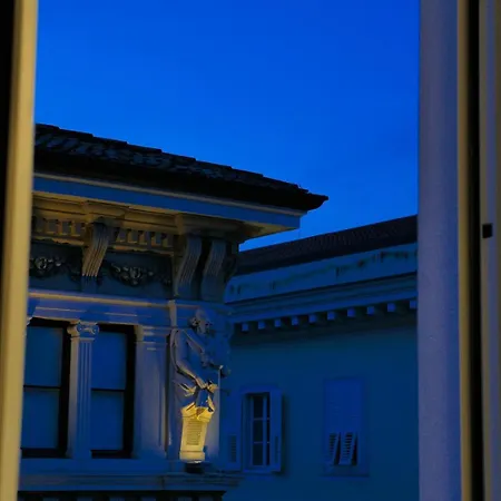 公寓 Centro Storico In Piazza Unita Moderno Wifi Ac *