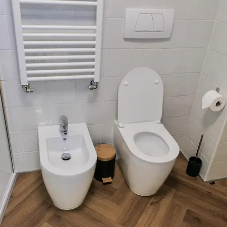 公寓 Centro Storico In Piazza Unita Moderno Wifi Ac