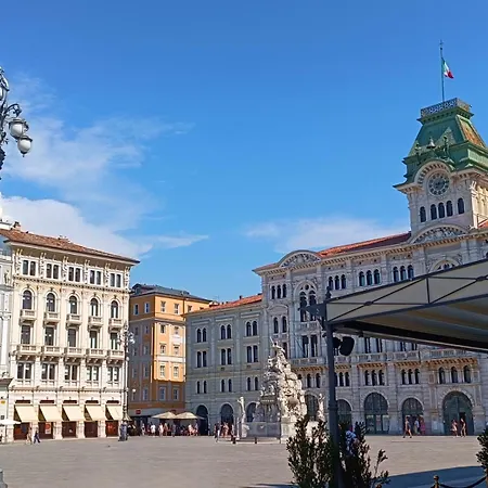 Centro Storico In Piazza Unita Moderno Wifi Ac 公寓