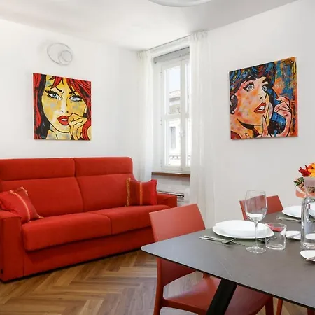 Vista Mozzafiato Su Piazza Unita Design Vista Unica Comfort E Wifi Veloce 公寓 的里雅斯特