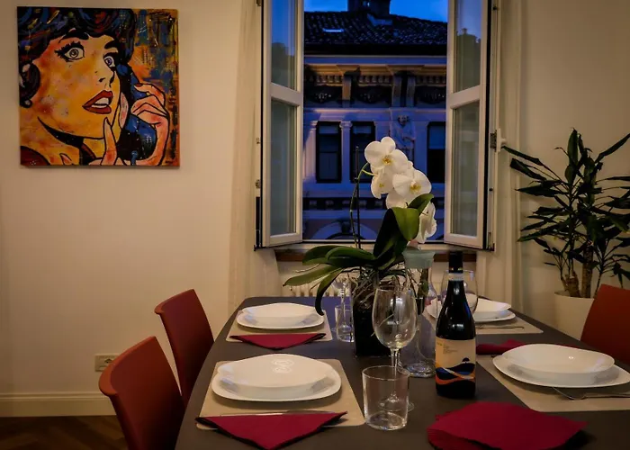 Apartment Vista Mozzafiato Su Piazza Unita Design Vista Unica Comfort Top E Wifi Veloce *