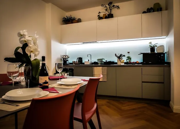 Centro Storico in Piazza Unità Moderno WiFi AC Casa Vacanze Trieste * Trieste