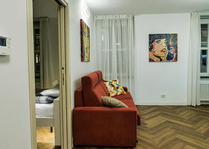 Centro Storico in Piazza Unità Moderno WiFi AC Casa Vacanze Trieste * Trieste