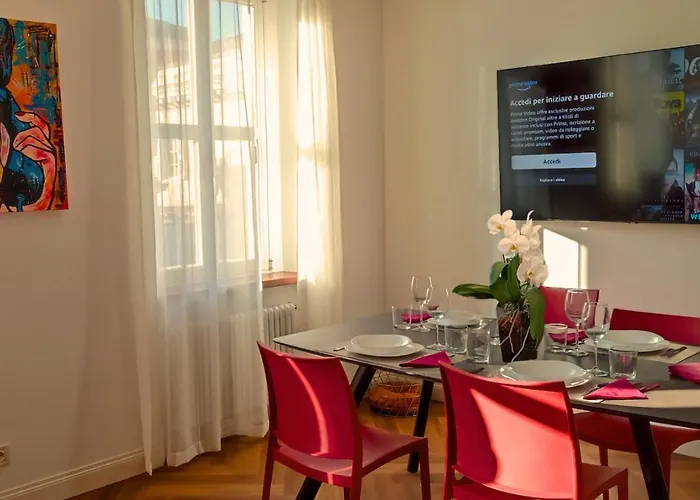 Centro Storico in Piazza Unità Moderno WiFi AC Casa Vacanze Trieste Apartamento